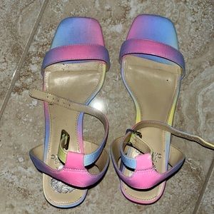Vince Camuto Sandals
